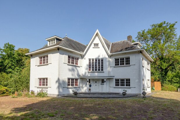 Superbe en karaktervolle villa in een prachtig parkdomein 