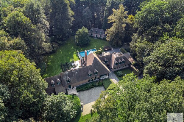 Klassieke villa op royaal perceel