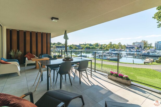 Exclusief wonen aan het water - inclusief 2 autostaanplaatsen