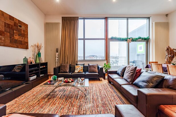 Un appartement meublé trois chambres quartier Louise