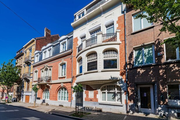 Une maison de maître quartier Cavell-Molière