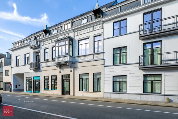 Prachtig afgewerkt appartement met ruim zonneterras centrum Waregem