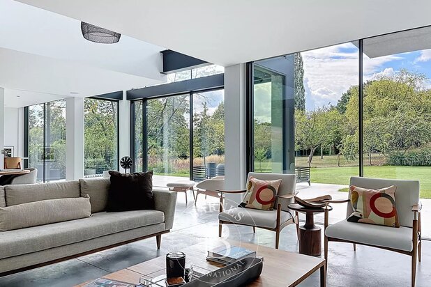 Hoogvorst - Uitzonderlijke villa met 5 slaapkamers