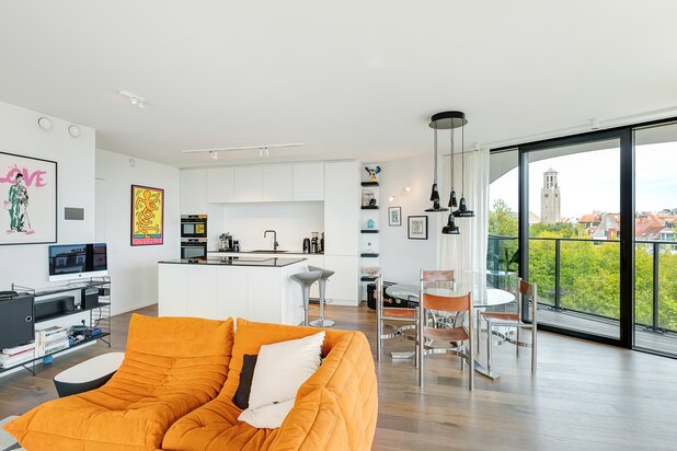 Appartement neuf de coin avec de grandes terrasses à Duinenwater