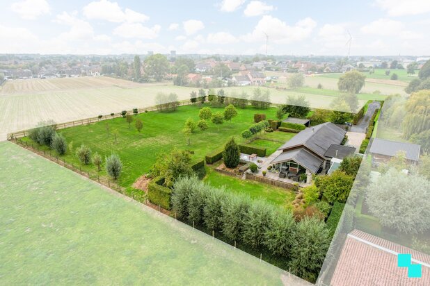 Prachtige gelijkvloerse woning op 6.036m² met verzichten in Kachtem