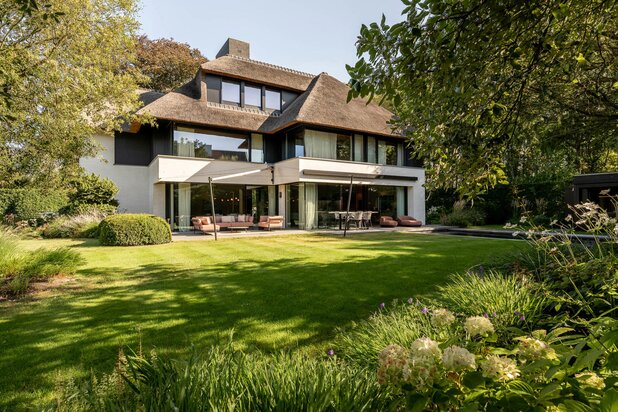Luxueuze villa op een groene en rustige locatie