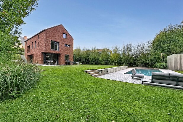 Schitterende passieve villa in een gegeerde buurt