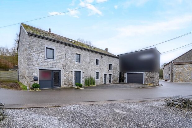 PROPRIETE D'EXCEPTION EN PIERRE DE 4 CHAMBRES A BIESME