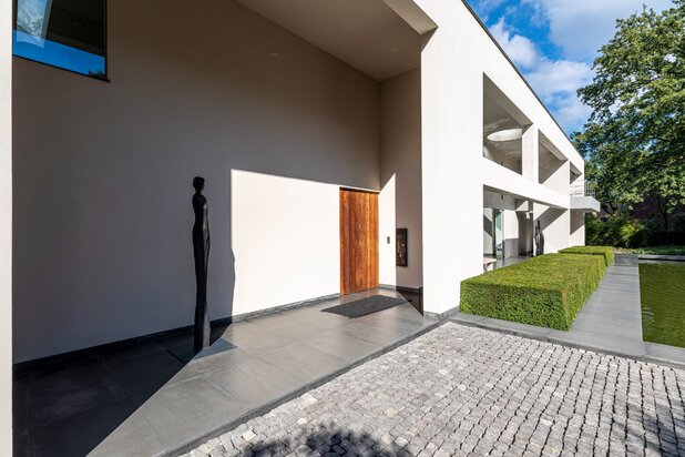 Moderne Designvilla op Top-Locatie in Brasschaat!