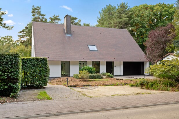 Casco gerenoveerde villa te RIJMENAM