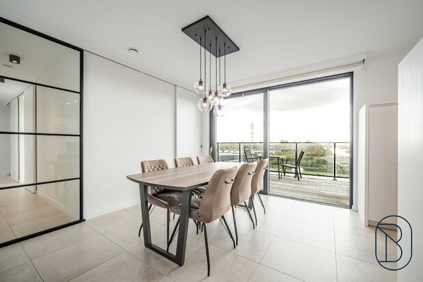 Mooie penthouse met grote terrassen. 