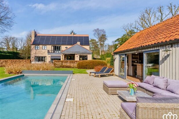Luxe villa met zwembad