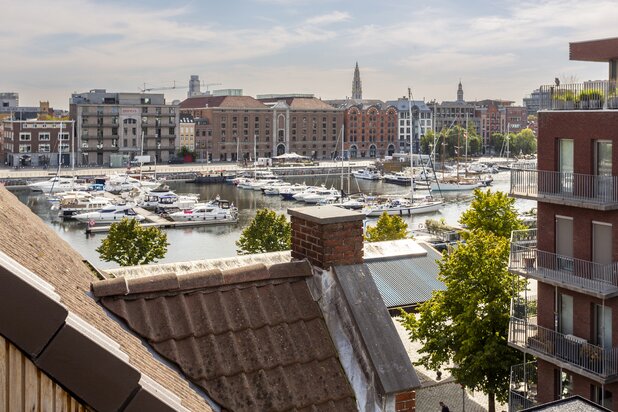 Duplex appartement met ca 100 m² terras