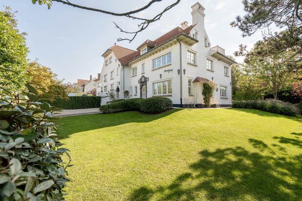  Exclusif : Villa spacieuse et charmante au cœur du Zoute