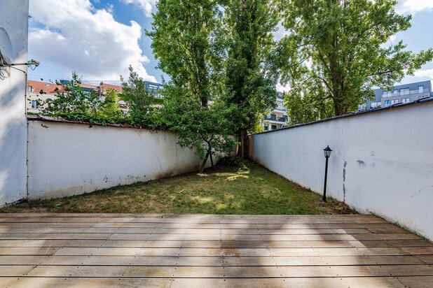 Un appartement rez-de-jardin quartier Place Stéphanie