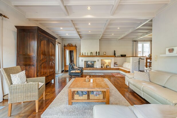 PRACHTIGE EN RUIME VILLA OP TOPLOCATIE