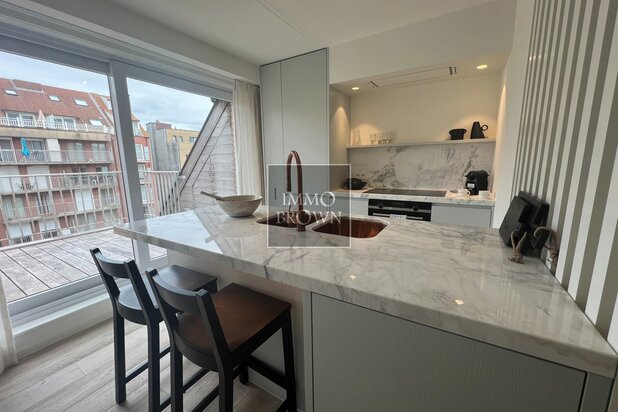 Duplex penthouse with terrace and marble kitchen in Knokke