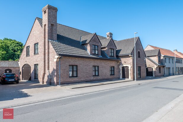 Zeer ruime en verzorgde praktijkwoning of cohousing