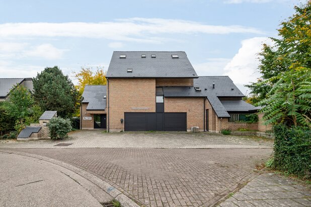 Architectenwoning op centrale locatie in Weerde