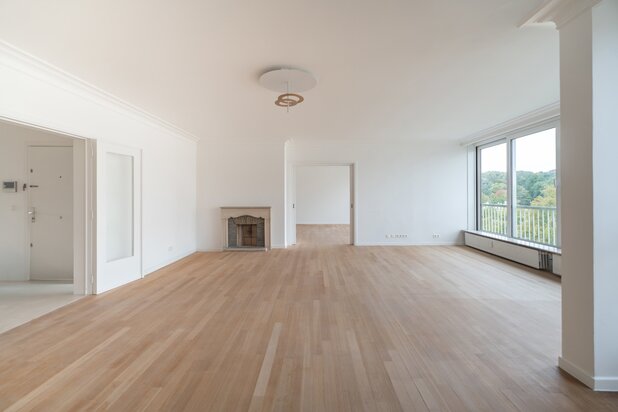 Roosevelt - Ter Kamerenbos - Gerenoveerd appt met 4 slpk + pkg