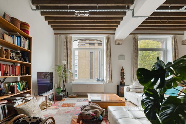 Artistieke loft in imposant pakhuis pur sang