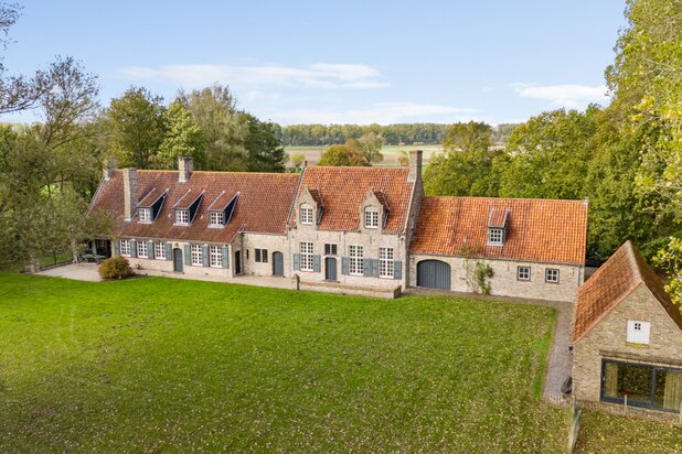 Exclusive country house 