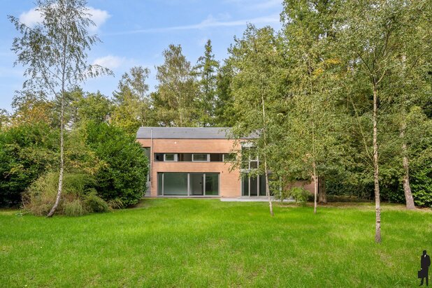 Ruime villa op een zonnig perceel van ca. 3.478m²!