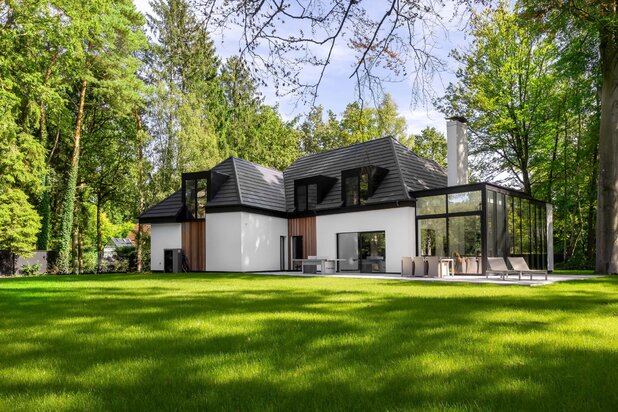 Luxe gerenoveerde villa (EPC A) op riant hoekperceel