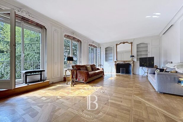 Ixelles - Luxueux appartement - 4 ch - terrasse - piscine