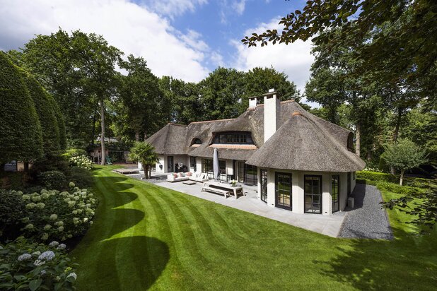 Villa for sale at HUIZEN with reference 19110523342