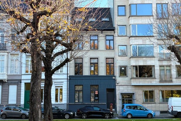 Historisch herenhuis aan het Zuidpark centrum Gent.