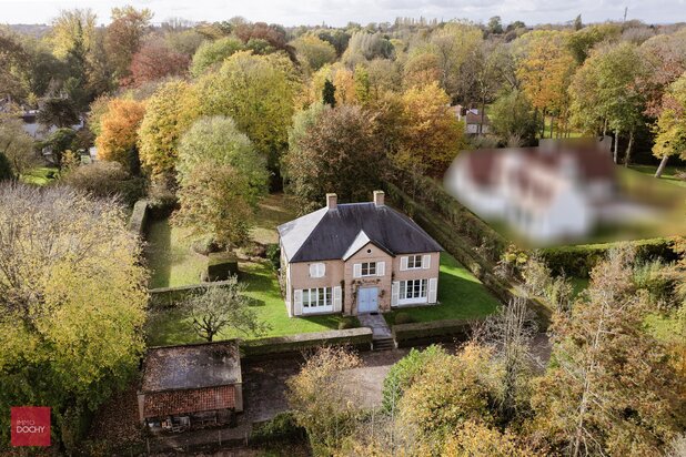 Très bien située spacieuse villa (Wolvendreef)
