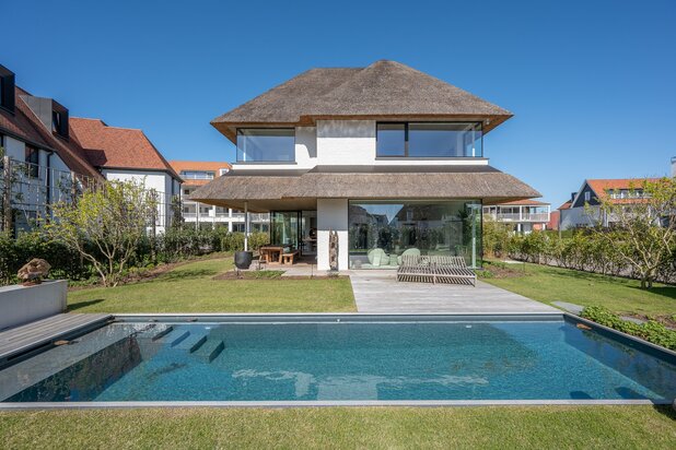 Prachtige nieuwbouwvilla in Duinenwater met ideale zonoriëntatie.