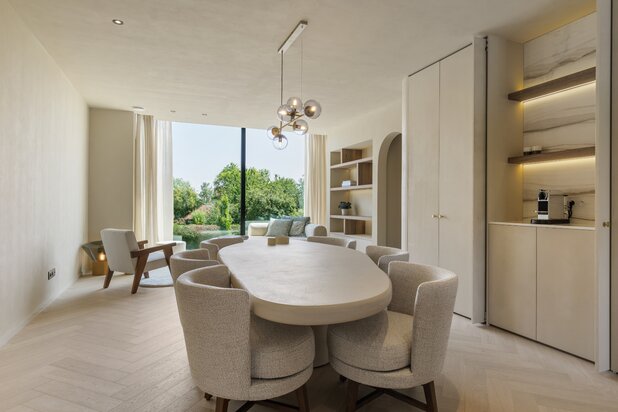 Superbe maison neuve clé en main, aux finitions haut de gamme, idéalement située au 