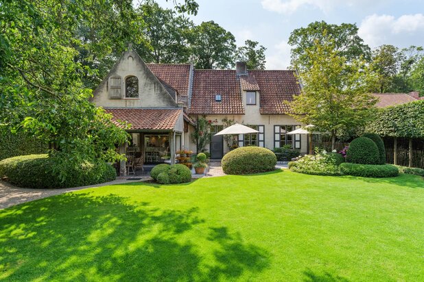 Authentieke, idyllische villa naar de hand van Stéphane Boens