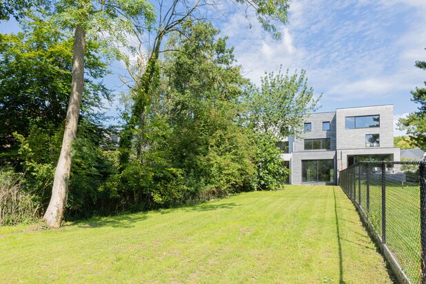 Energiezuinige nieuwbouwwoning met ruime tuin nabij Sint-Pieters