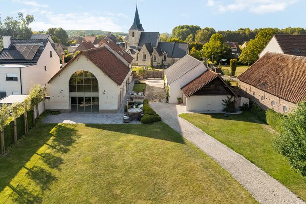 Unieke gerenoveerde hoeve in landelijke omgeving