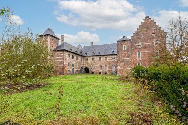 Château de Rijkel situé sur un magnifique domaine à Borgloon.
