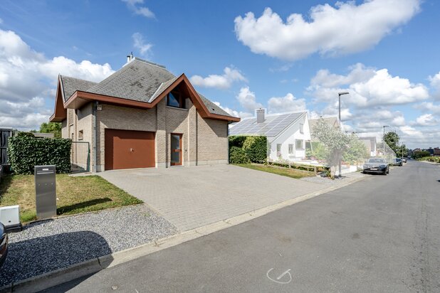 Villa de 3 chambres prête à emménager à vendre à Grimbergen