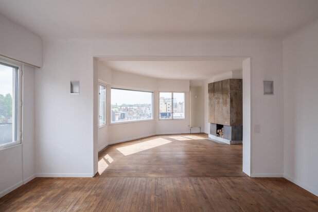 Prachtig hoekappartement nabij Sint-Pietersstation