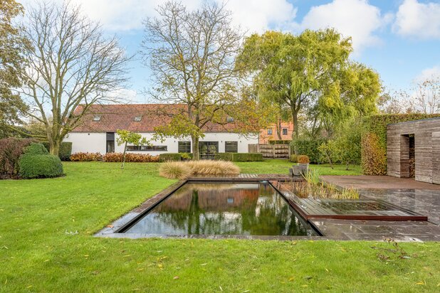 Prachtige langgevelhoeve met vrij uitzicht achteraan