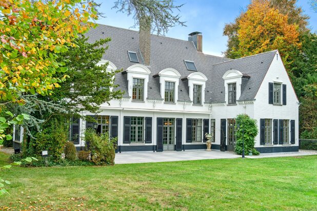 Quartier Faubourg, superbe propriété sur 56 ares plein sud