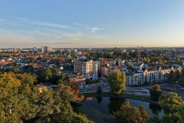Royaal appartement met terras en garage in iconisch 'Parc Residence'