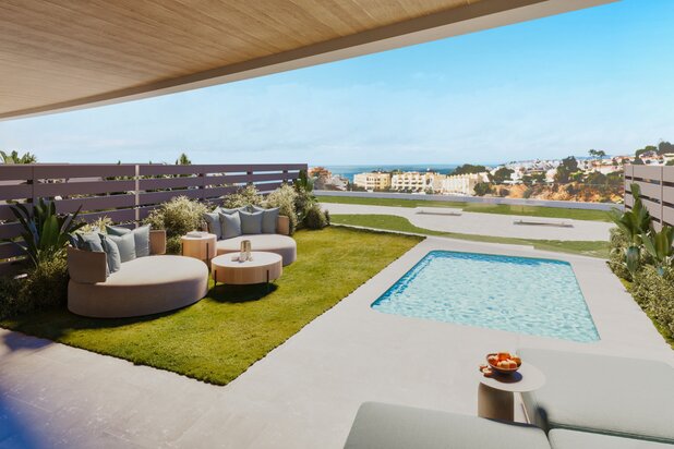 Smaakvol herenhuis met spectaculaire uitzichten in een prestigieus complex in El Higuerón