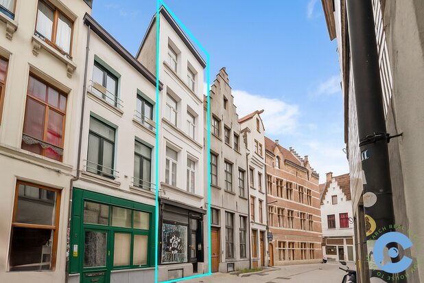 Vergund opbrengstgebouw op AAA ligging!