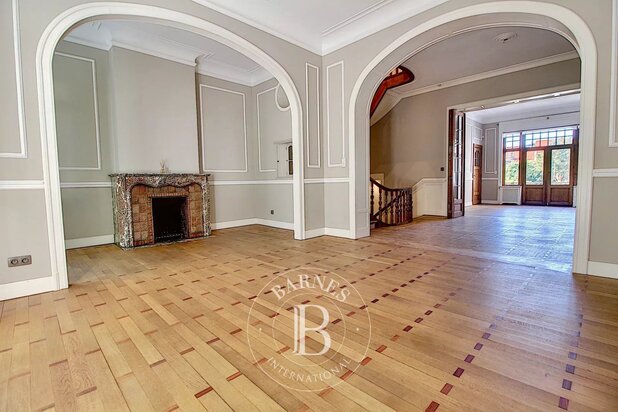 UNDER OFFER - Molière - Splendid Maison de Maître