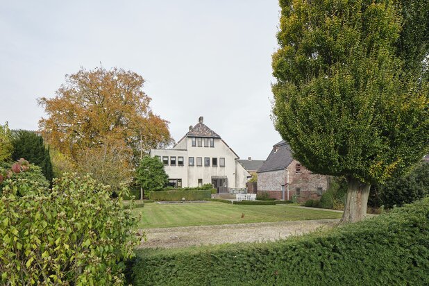 Villa patrimoniale à Bree avec jardin de 27 ares