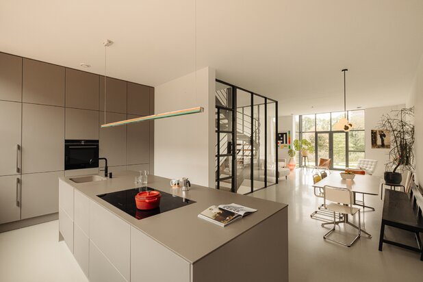 Villa te koop in AMSTERDAM met referentie 19610829890