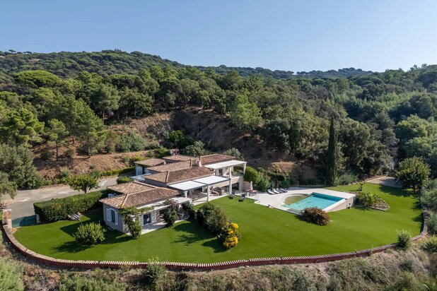 Exceptional villa for sale in La Croix-Valmer, Gigaro area