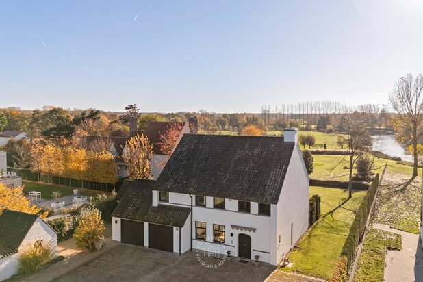 Lichtrijke villa met uniek zicht 